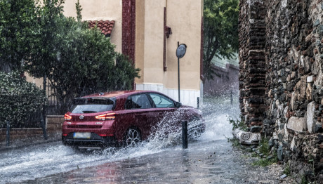 Καιρός: Βροχές Από Σήμερα, Αλλά Και Ζέστη