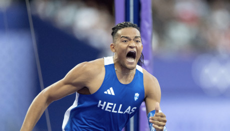 Εμμανουήλ Καραλής: Η Μάχη Με Την Κατάθλιψη