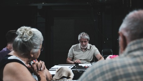 Η Απολαυστική Κωμωδία  «Φιάκας» Στο Από Μηχανής Θέατρο