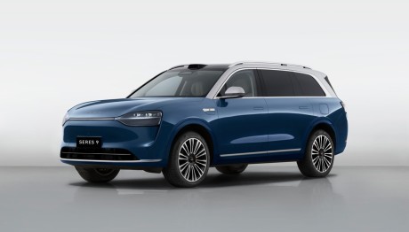 Το ηλεκτρικό SERES 9 πέτυχε νέο ρεκόρ στις δοκιμές ασφαλείας