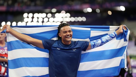 Ολυμπιακοί Αγώνες: Σημαιοφόρος Ο Εμμανουήλ Καραλής