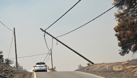 Φωτιά Αττική: Κλειστοί Δρόμοι
