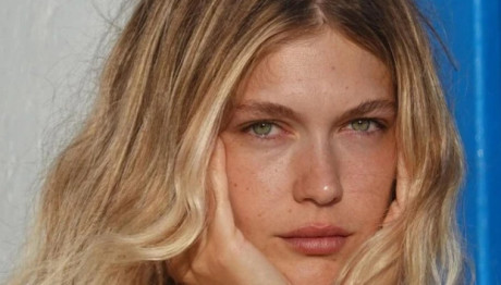 Κλέλια Ανδριολάτου: Πετάει Το Μαγιό Της Πριν Βουτήξει