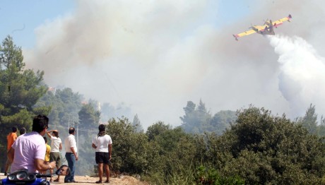 Τα νέα Canadair θα επιχειρούν και τη νύχτα - Πόσα θα πάρει η Ελλάδα