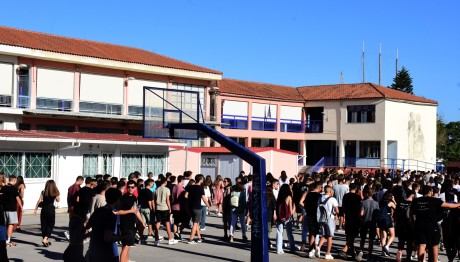 Σχολεία: Αυτό είναι το νέο όριο απουσιών - Στις πόσες μένουν οι μαθητές