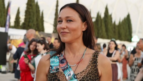 Αναστασοπούλου: Με Μπικίνι Στα Κουφονήσια