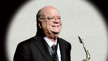 Γιώργος Κατσαρός