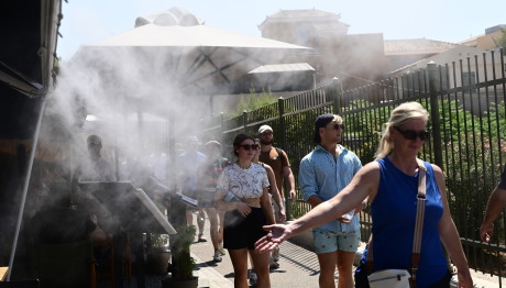 Καιρός: Συνεχίζεται Το Καλοκαίρι - Άνοδος Της Θερμοκρασίας