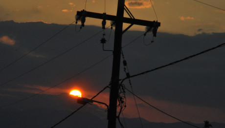 Νέα Φιλαδέλφεια: Κολόνα ΔΕΗ Έπεσε Και Πλάκωσε Γυναίκα