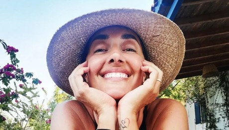 Νόνη Δούνια