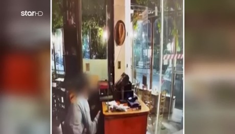 «Έκαναν» τους αστυνομικούς και «ξάφριζαν» μαγαζιά