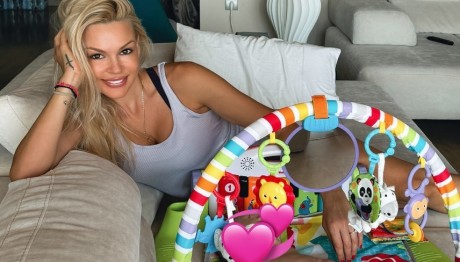 Βίκυ Κάβουρα