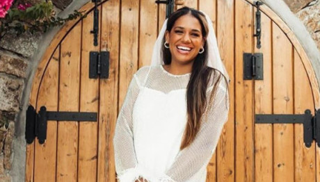 Αντετοκούνμπο: Οι φωτογραφίες της Μαράια με μίνι νυφικό