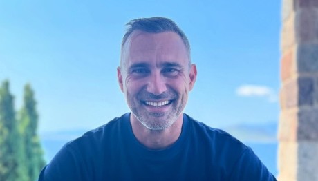 Γιώργος Καπουτζίδης