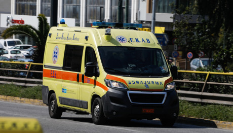 Νέα Σμύρνη: Άνδρας Βρέθηκε Μαχαιρωμένος Στο Σπίτι Του