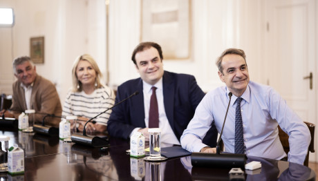 Γαύδος: Μητσοτάκης - Πιερρακάκης «Μπήκαν» Στην Ψηφιακή Τάξη