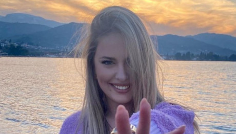 Μακρυγιάννη: Σπάνιες Φωτογραφίες Από Την Παιδική Ηλικία Της