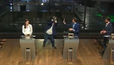 Βραζιλία: Άγριο Ξύλο Σε Debate Υποψηφίων Δημάρχων