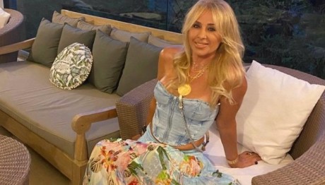 Γωγώ Μαστροκώστα