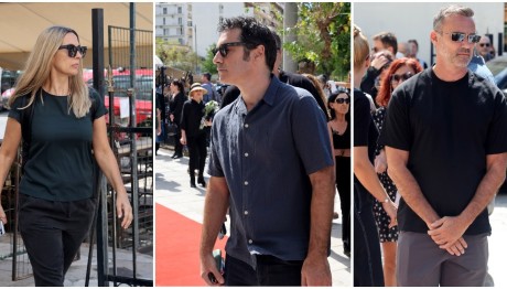 Κήδεια Ντίνου Καρύδη: Σύσσωμος ο καλλιτεχνικός κόσμος τον αποχαιρέτησε