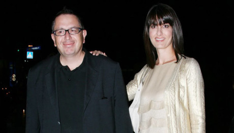 Β. Παναγιωτοπούλου: Σπάνια Εμφάνιση Της Συζύγου Του Θέμου