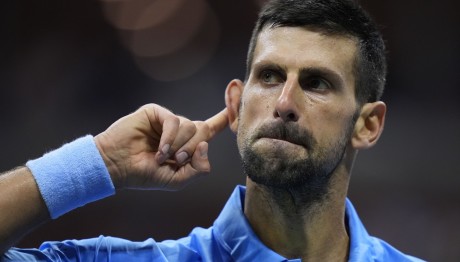 Τζόκοβιτς: Το Γλέντησε Με Τριαντάφυλλο Και Ρουβά