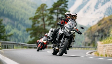 Ducati: Αποκαλύπτει τις νέες Multistrada V4, V4 S και Pikes Peak 2025