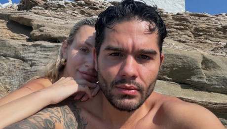 Μάστορας: Μας Δείχνει Την Υπέροχη Θέα Από Το Σπίτι Του