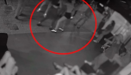 Γλυφάδα: Έκαναν Έκκληση Για Τον Ξυλοδαρμό Της 14χρονης