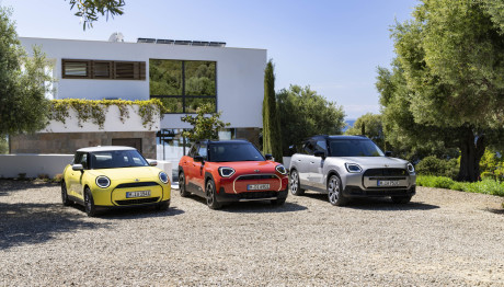 MINI: Έκθεση αυτοκινήτου «AUTO ATHINA 2024»