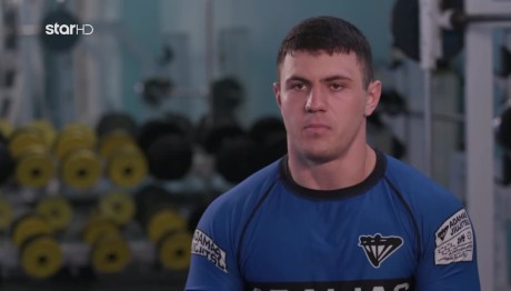 Φίλιππος Σωτηρόπουλος: Αυτό Είναι Το Όπλο Του Στη Φάρμα