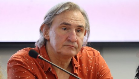 Άκης Σακελλαρίου: Αναβάλλεται η πρεμιέρα της παράστασης του- Η ανακοίνωση