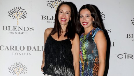 Στέλιος Ρόκκος: Σπάνια δημόσια εμφάνιση της Μαρίας Χέλιου με την κόρη τους