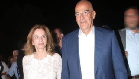 Ο Νίκος Δένδιας Στη Συναυλία Για Την Ίμβρο Στο Ηρώδειο