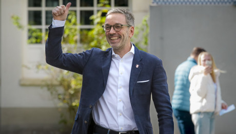 Κόμμα πρώην Ναζί επικρατεί στην Αυστρία