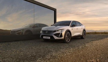Όλα όσα πρέπει να γνωρίζετε για το νέο PEUGEOT E-408