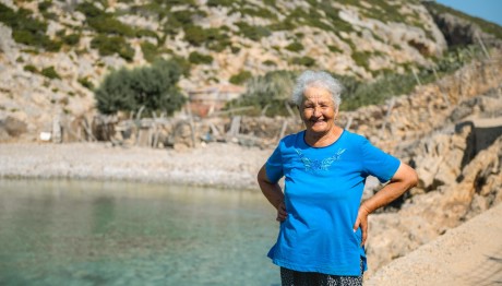 Motor Oil: Χορηγία Για Ανακατασκευή Σπιτιού Κυράς Ρηνιώς