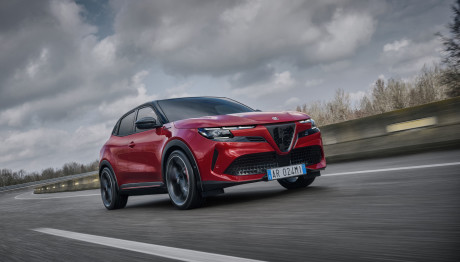 Ελληνική πρεμιέρα για την Alfa Romeo Junior στην Auto Athina 2024