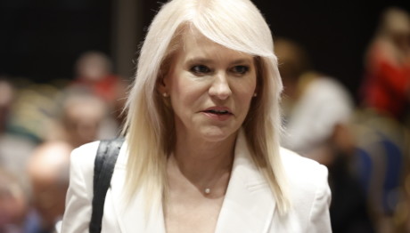 ΣΥΡΙΖΑ: Η Τζάκρη Κατέθεσε Υποψηφιότητα Κασσελάκη