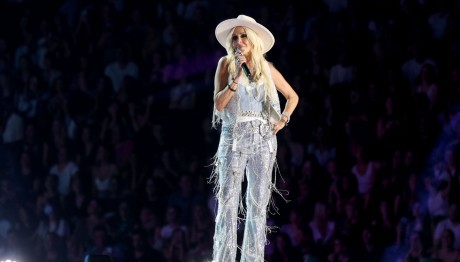 Άννα Βίσση Σε Νίκο Καρβέλα: «Νίκο, Με Αγαπάς;»