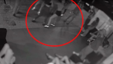 Γλυφάδα: Πρώτη Φορά Ο Πατέρας Της 14χρονης Που Ξυλοκοπήθηκε