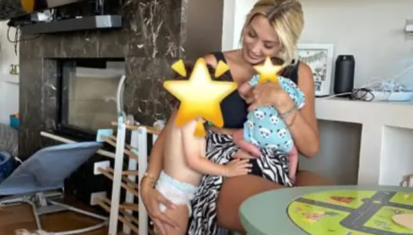 Κωνσταντίνα Σπυροπούλου: Το messy play με τον γιο της -