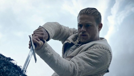 «Βασιλιάς Αρθούρος: Ο θρύλος του Σπαθιού»: 10/10/24