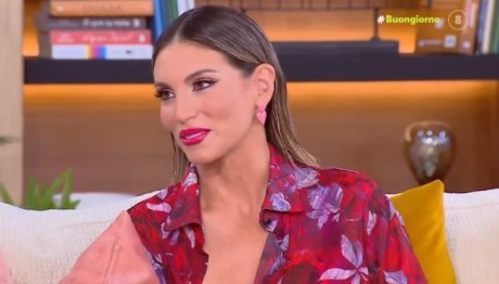 Αθηνά Οικονομάκου