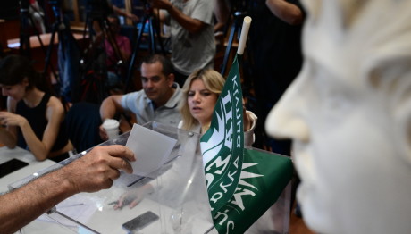 ΠΑΣΟΚ: Το πρώτο αποτέλεσμα από το Μεγανήσι - Στο 45% η αποχή