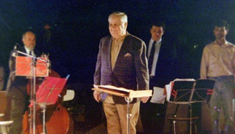 Μάνος Χατζιδάκις