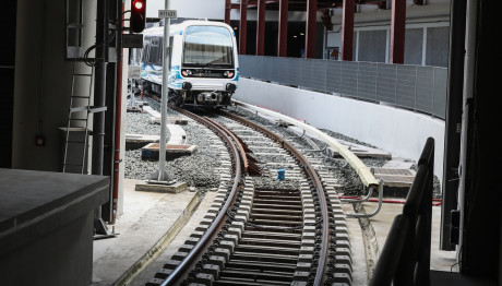 Παραλίγο Τέμπη Στην Αθήνα: Έστειλαν Τρένο Στη Γραμμή Μετρό!