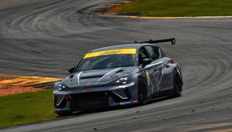 CUPRA Leon VZ TCR: Θα αναμετρηθεί στο IMSA Michelin Pilot Challenge 2025