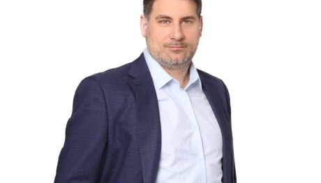 Ηλίας Τσούνης: Το νέο πρόσωπο στην Kosmocar και Karenta