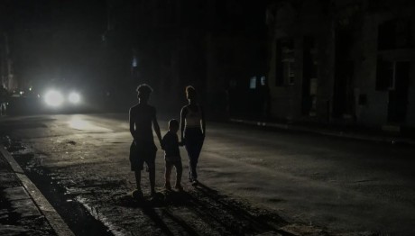 Κατέρρευσε Το Δίκτυο Ηλεκτρικής Ενέργειας Της Κούβας